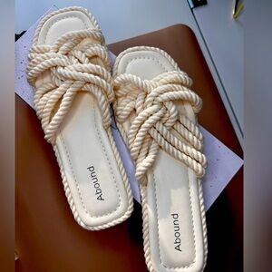 Abound Cream Rope Slides 8.5